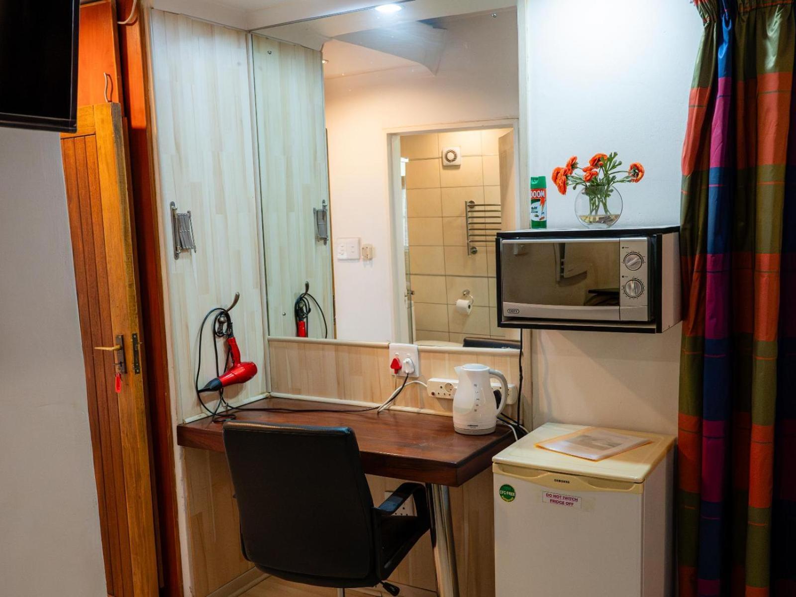 Sleepers Villa Guesthouse Polokwane Room photo